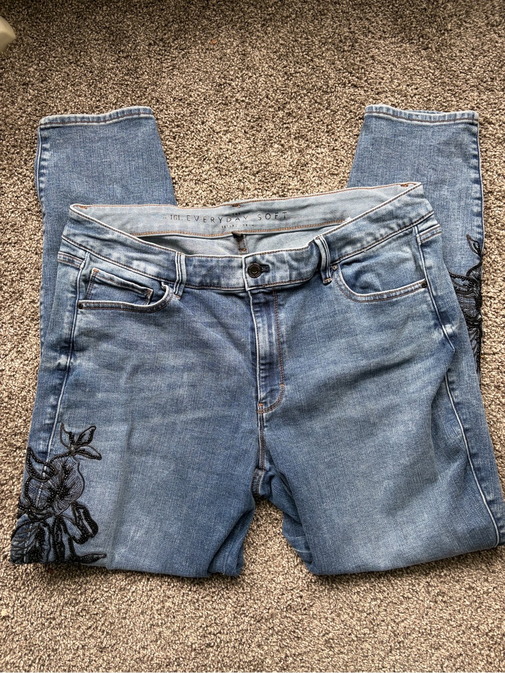 White House Black Market Light Blue Skinny Jeans with Black Floral Embroidery